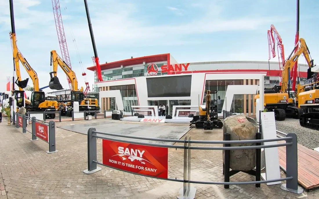 Portfolio Sany Outdoor booth @ Mining Indonesia sany outdoor booth